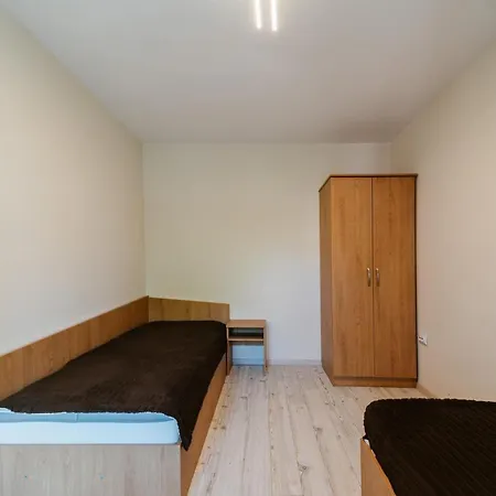 за гости веси * 부르가스